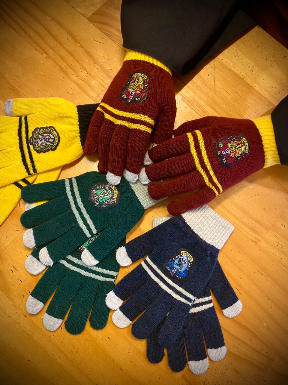 Guantes de las casas de Hogwarts